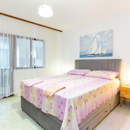Apartments By The Sea Okrug Gornji, Ciovo - 1069 Trogir Exterior foto