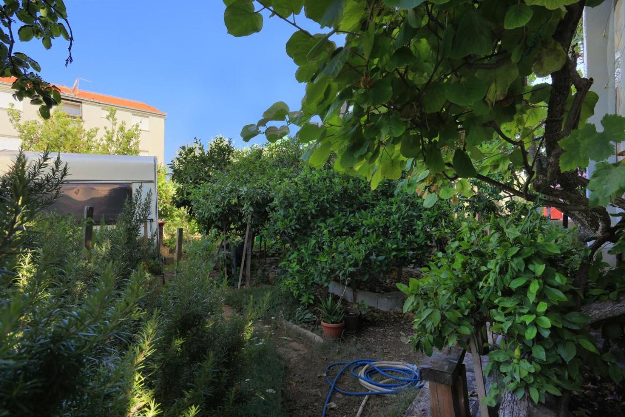 Apartments By The Sea Okrug Gornji, Ciovo - 1069 Trogir Exterior foto